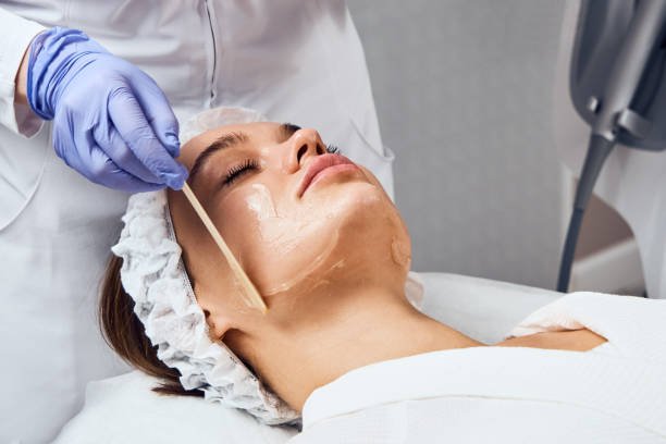 Chemical Peels in Dubai: A Non-Surgical Solution for Skin Rejuvenation